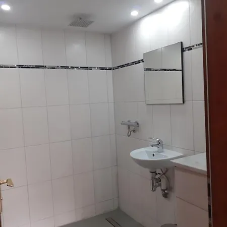 Πανσιόν Zimmervermietung Abir