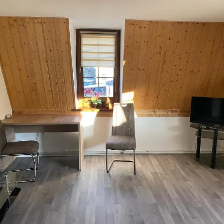 Πανσιόν Zimmervermietung Abir *