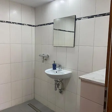 Zimmervermietung Abir *