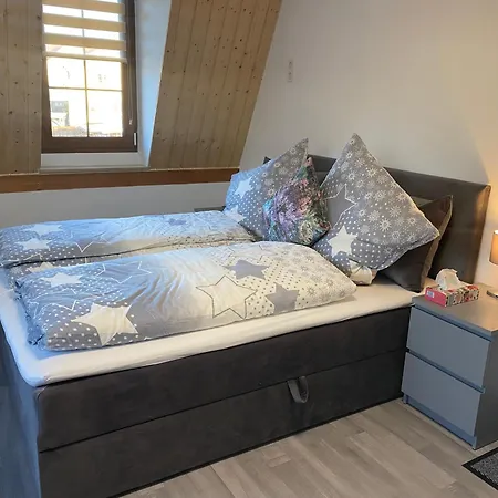 Πανσιόν Zimmervermietung Abir *